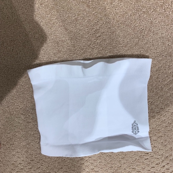 Free People movement Wilshire Crop Top - Picture 3 of 3